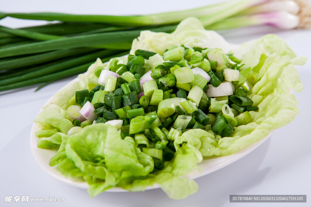 凉拌葱花生菜