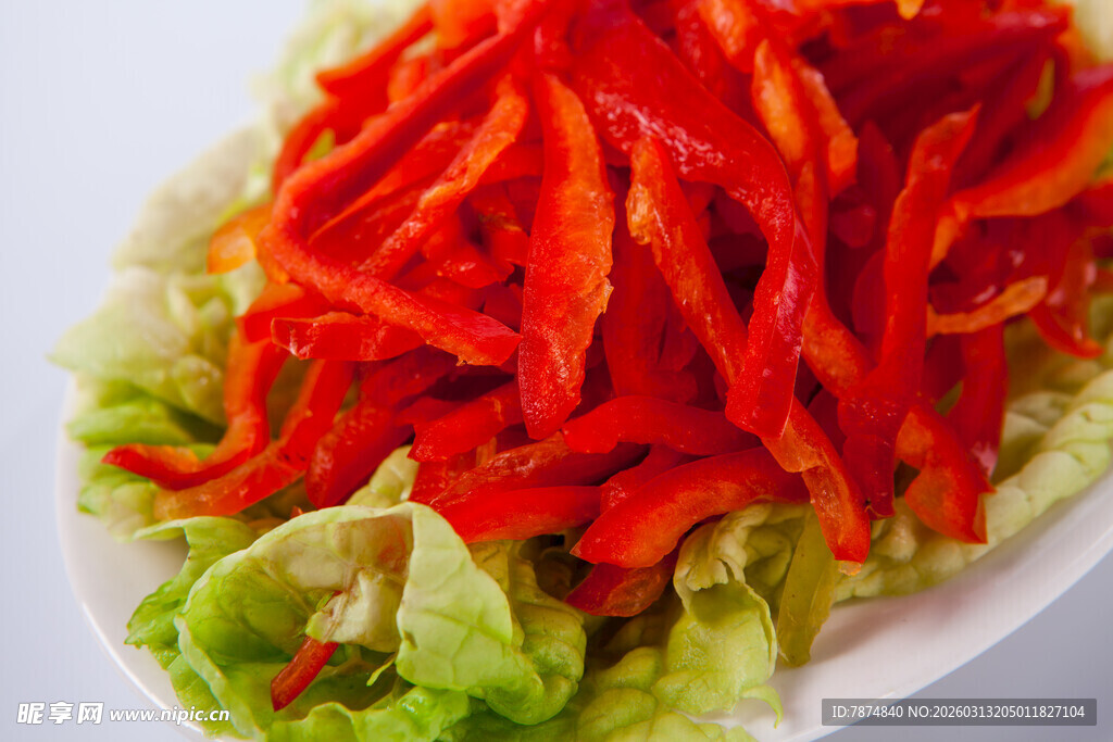 红椒生菜摆盘