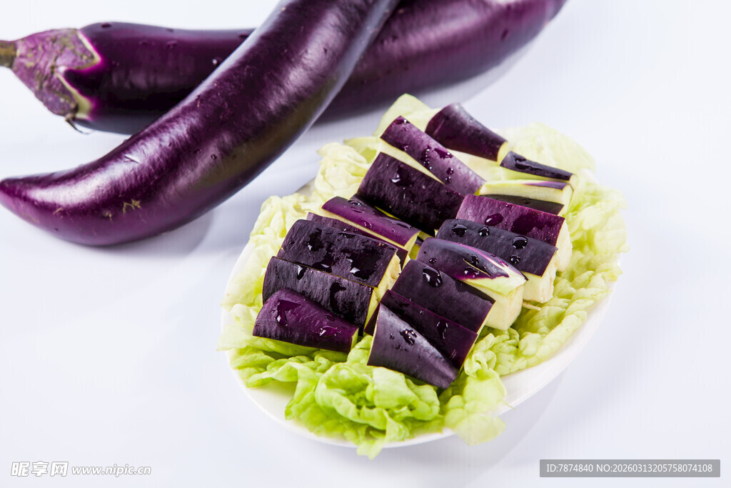 紫茄子摆盘造型