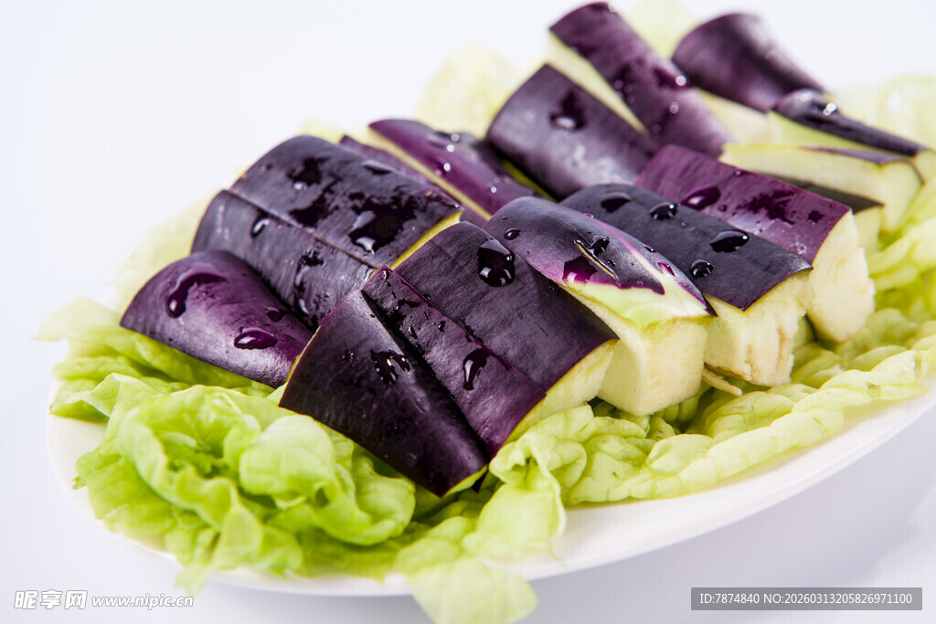 凉拌紫茄子配生菜