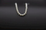 简约银珠项链展示