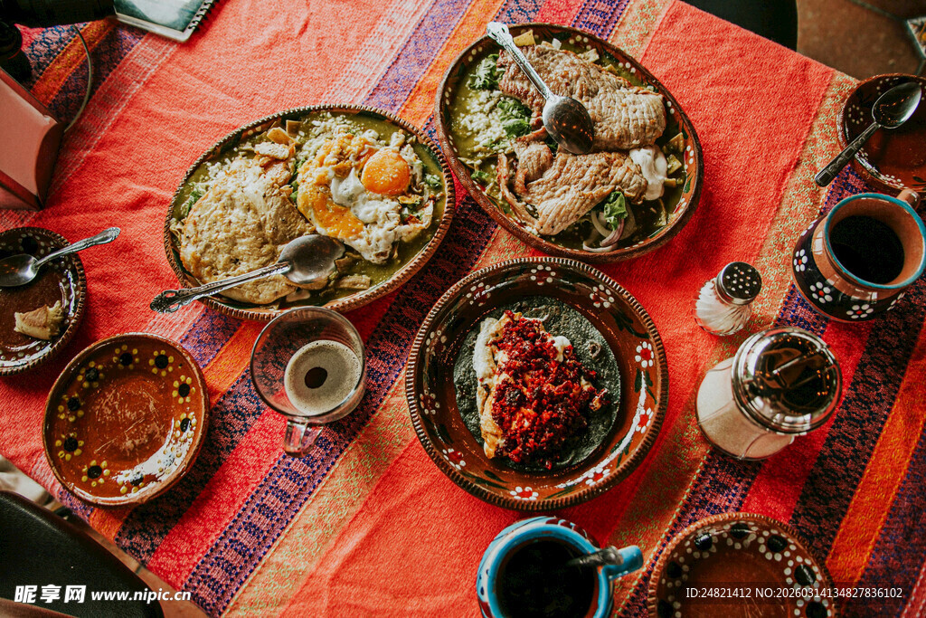 多彩民族风美食盛宴
