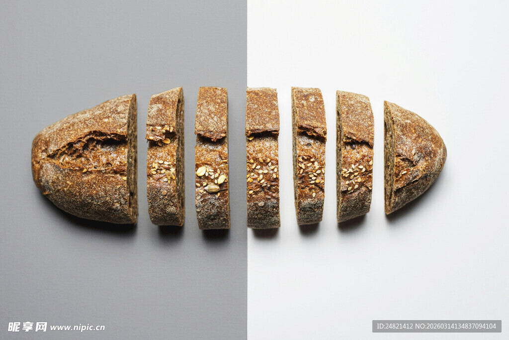 切片全麦面包展示