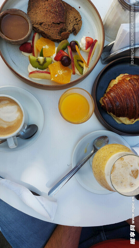 丰盛早餐摆拍
