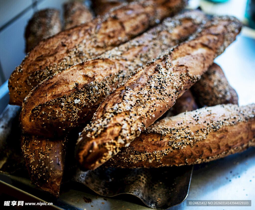 美味烤制面包棒