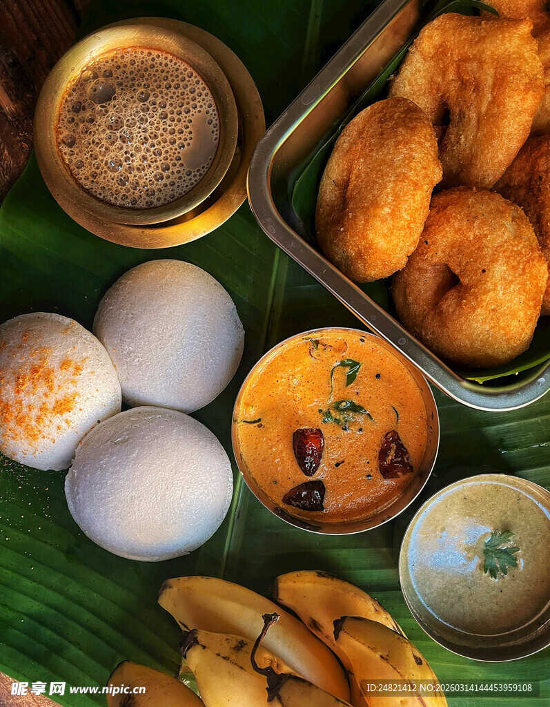 传统东南亚风味美食拼盘