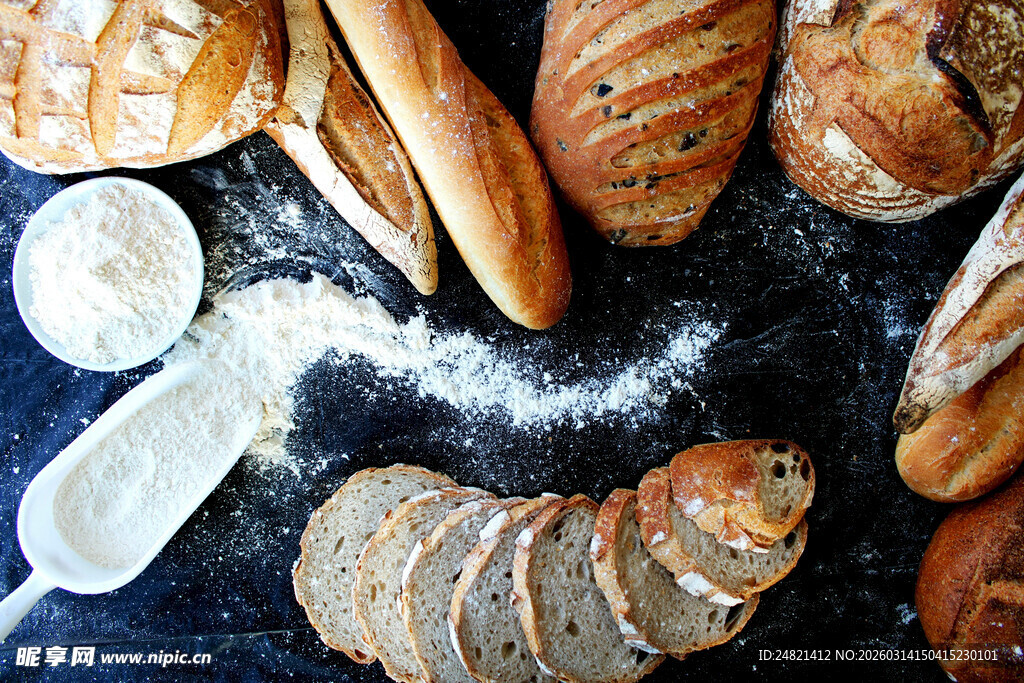 多样美味面包展示