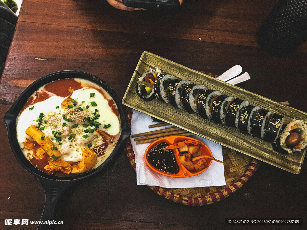 美味日式料理摆盘展示