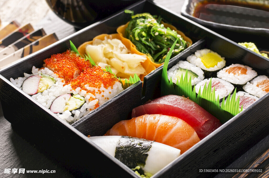 精致日式寿司便当盒