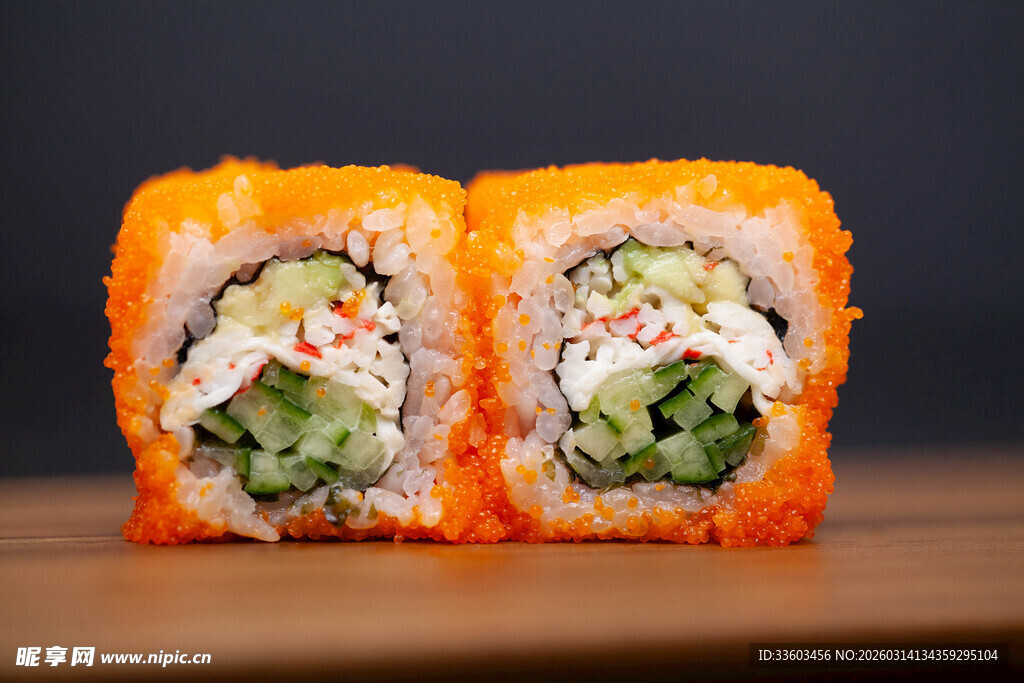 美味双色寿司卷