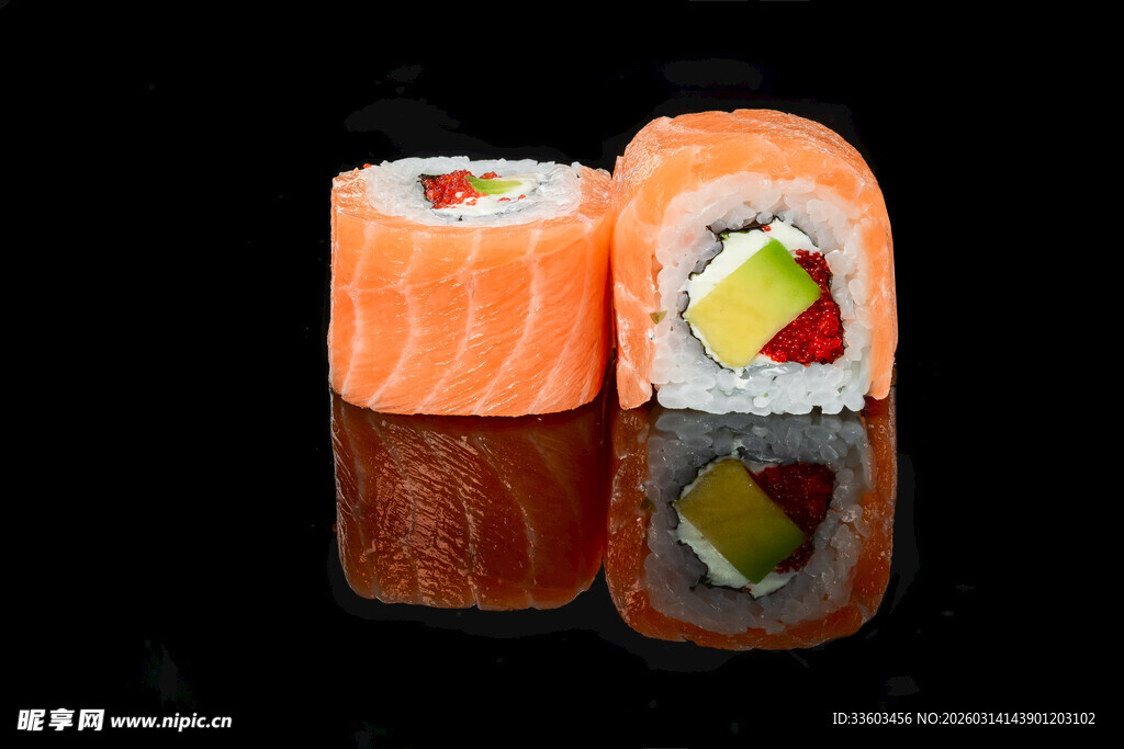 美味三文鱼寿司卷