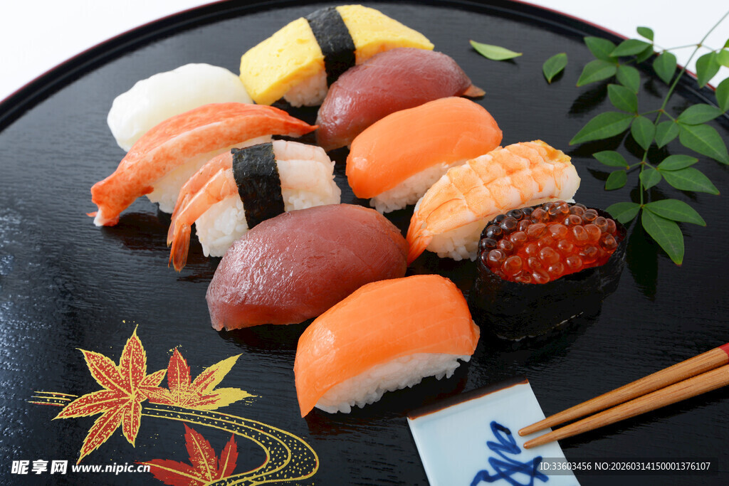 精致多样寿司拼盘