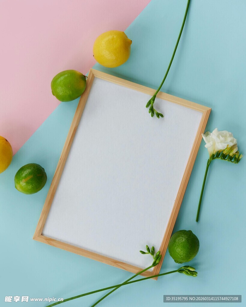 清新画板搭配水果花卉