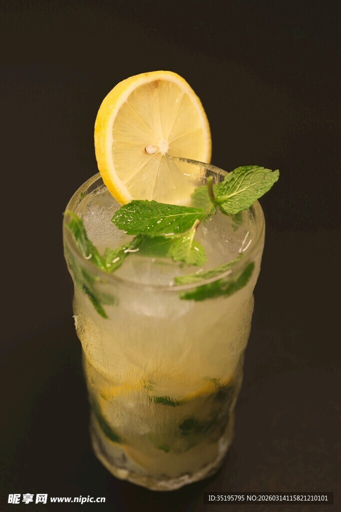 柠檬薄荷清爽鸡尾酒
