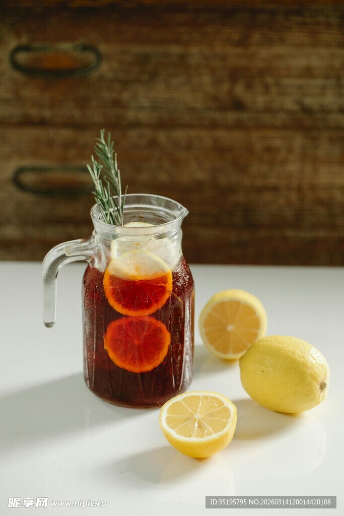 柠檬迷迭香冰红茶