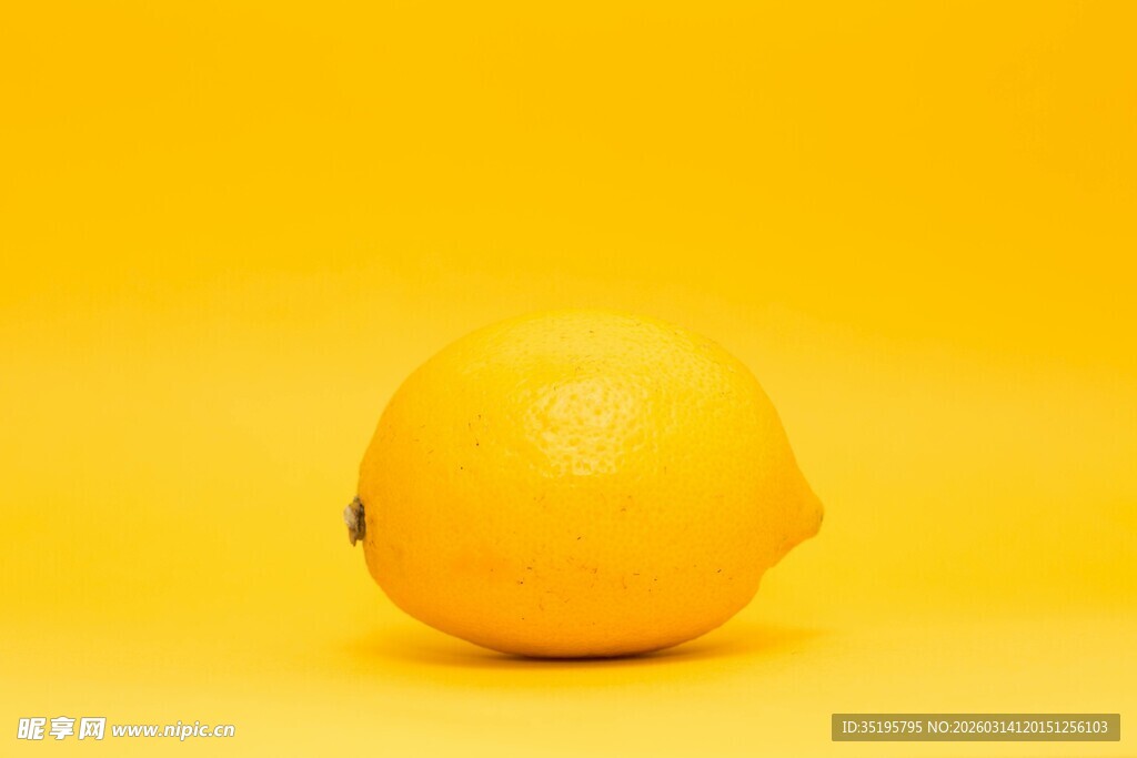 黄色柠檬静物特写