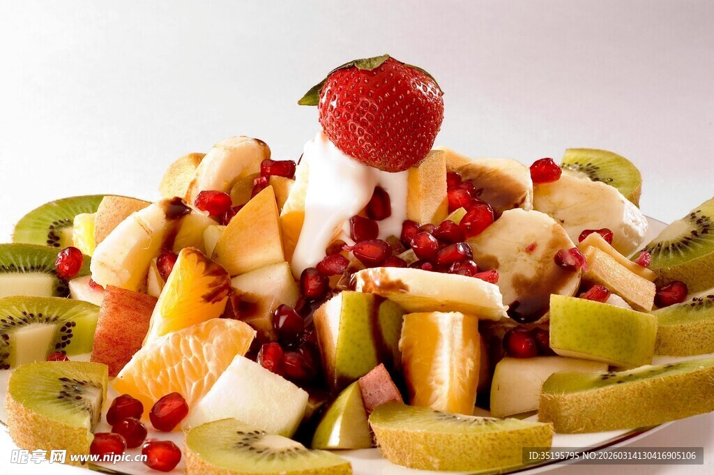 缤纷水果拼盘美味诱人