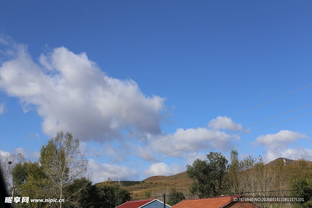 乡村蓝天景象