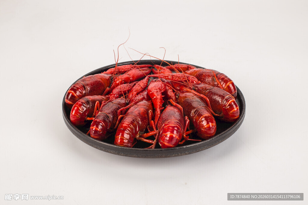 一盘美味小龙虾
