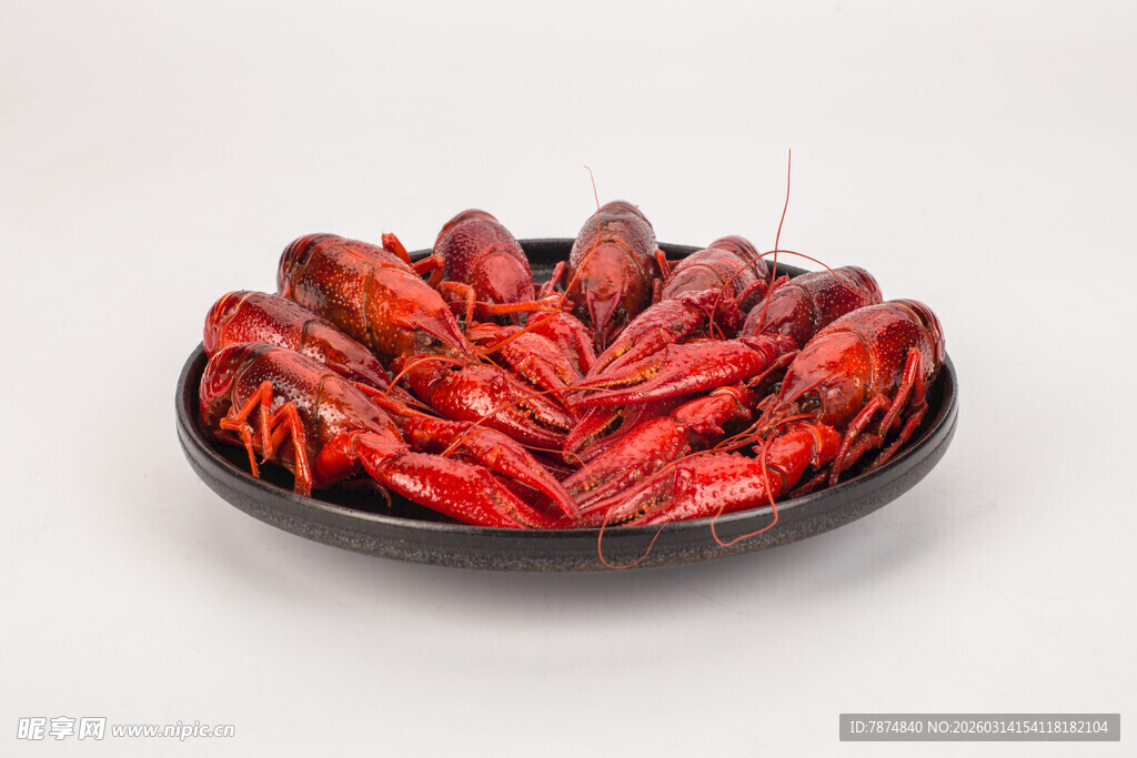 一盘美味小龙虾