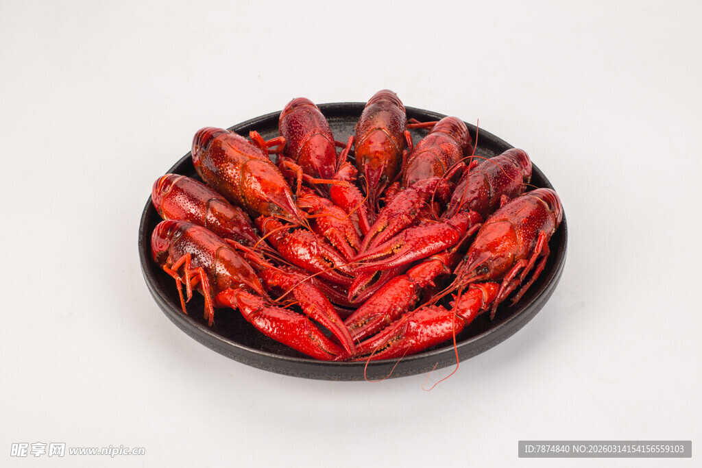 一盘美味小龙虾