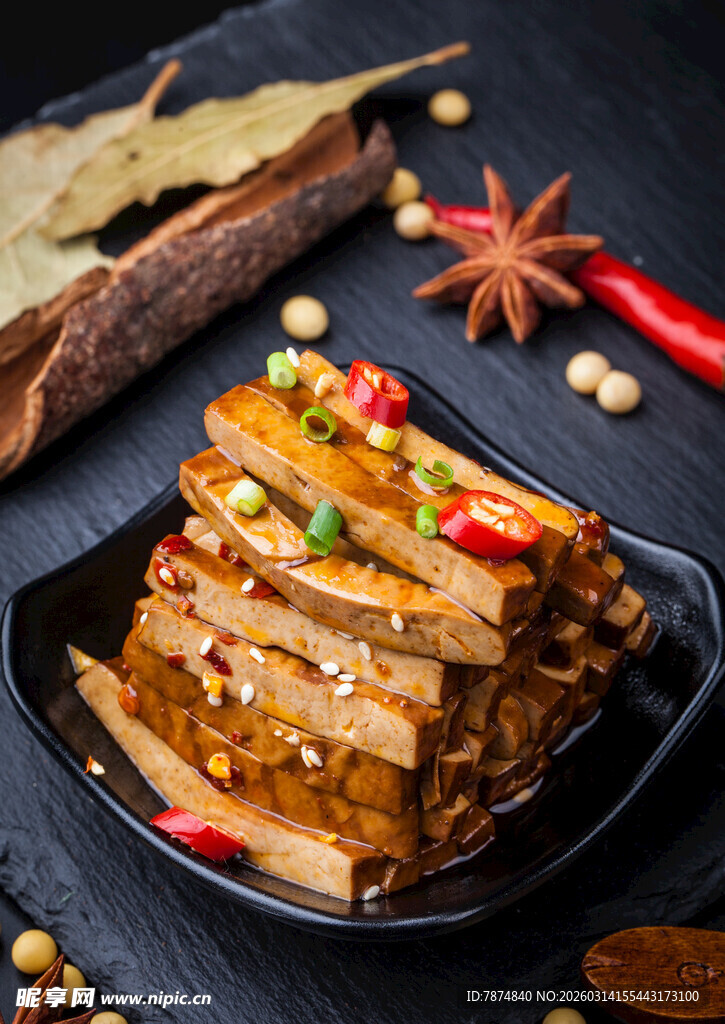 美味千层豆干摆拍