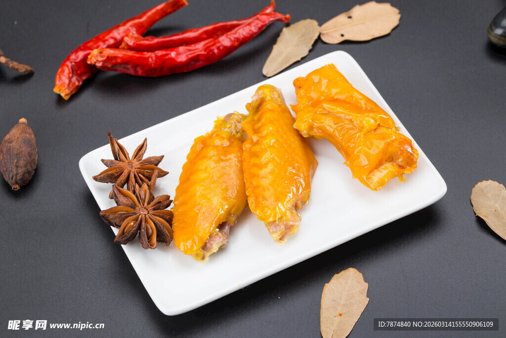 美味卤鸡翅 香料相伴