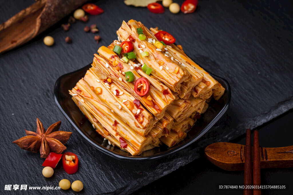 美味凉拌腐竹 鲜香诱人