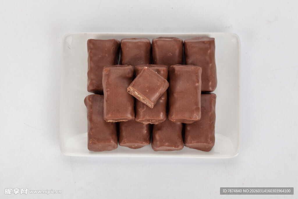 美味巧克力块整齐摆放