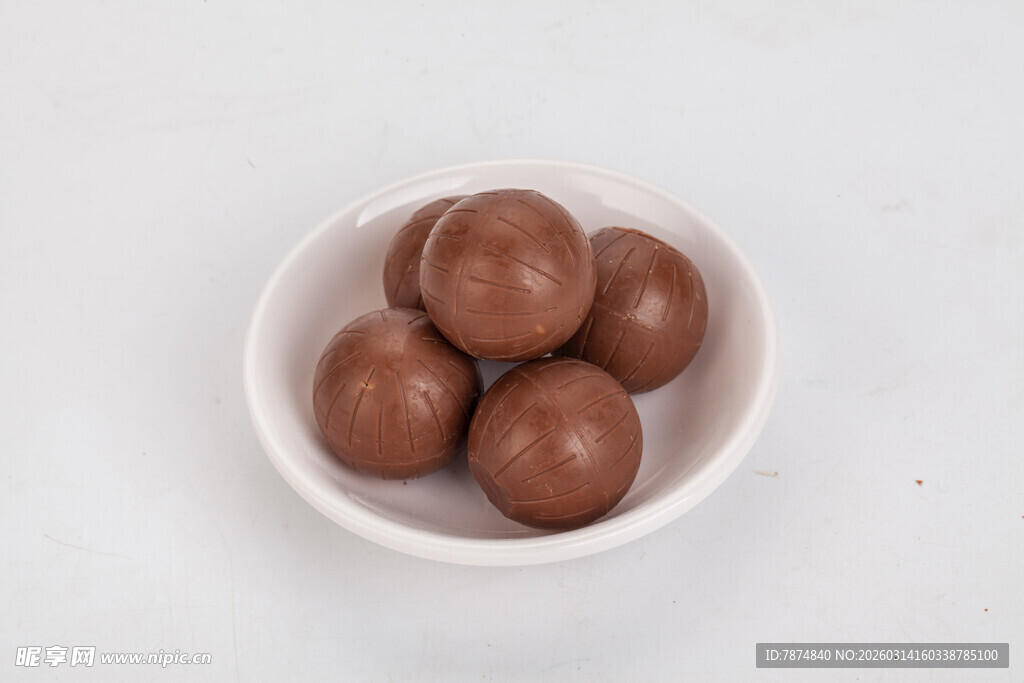 碗中美味巧克力球