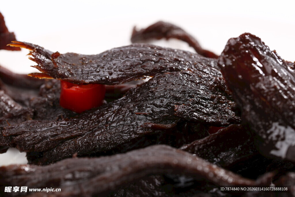 麻辣牛肉粒 色泽诱人