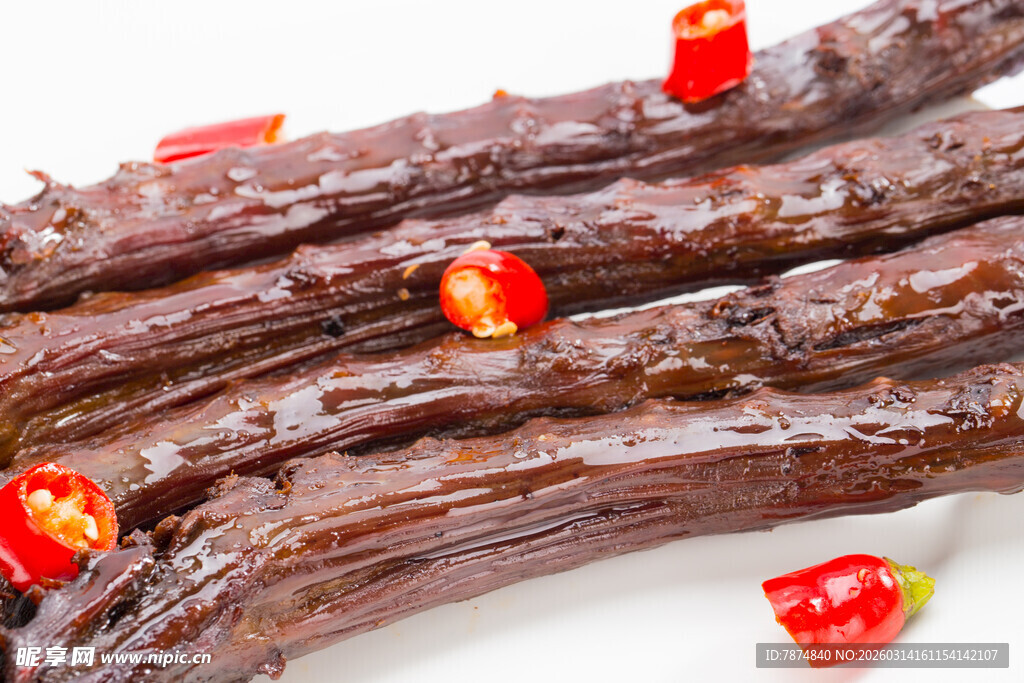 香辣鸭脖诱人美食