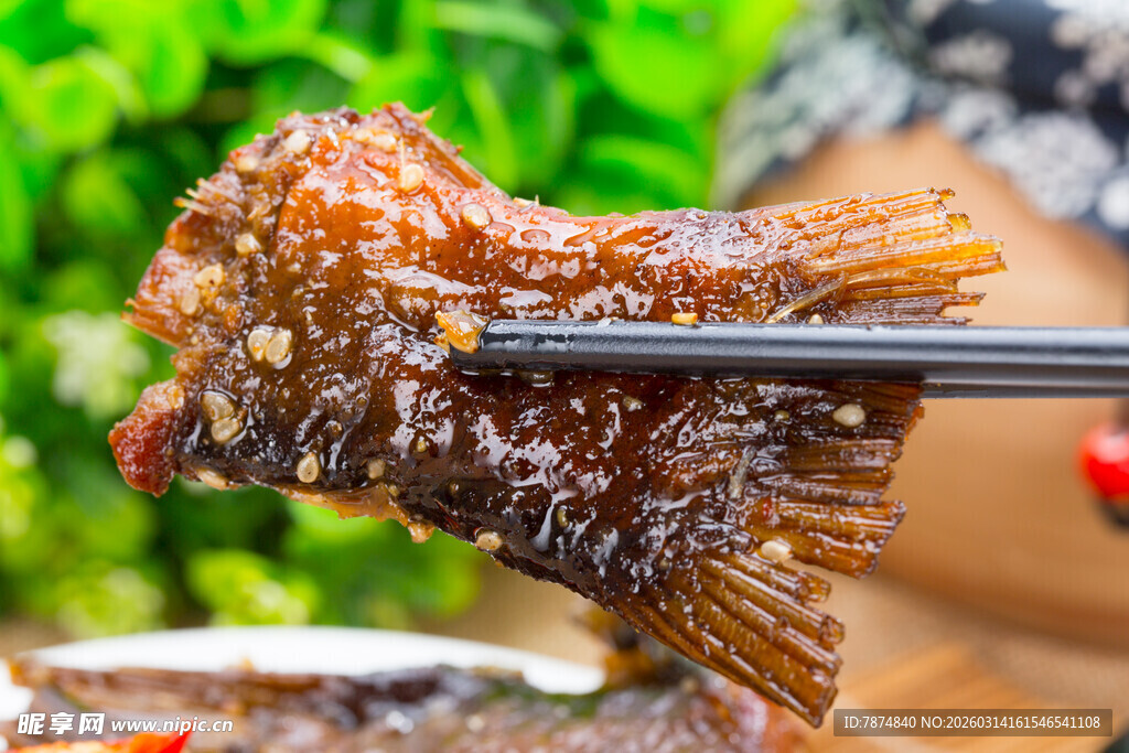 香辣美味卤鱼翅