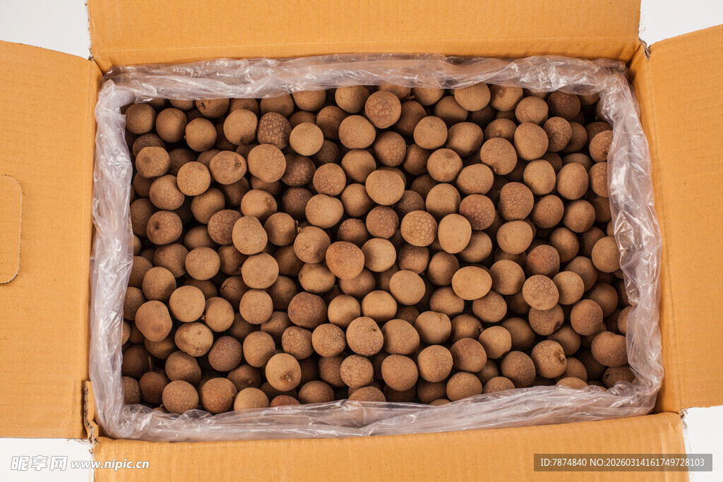 盒装棕色圆球物品展示