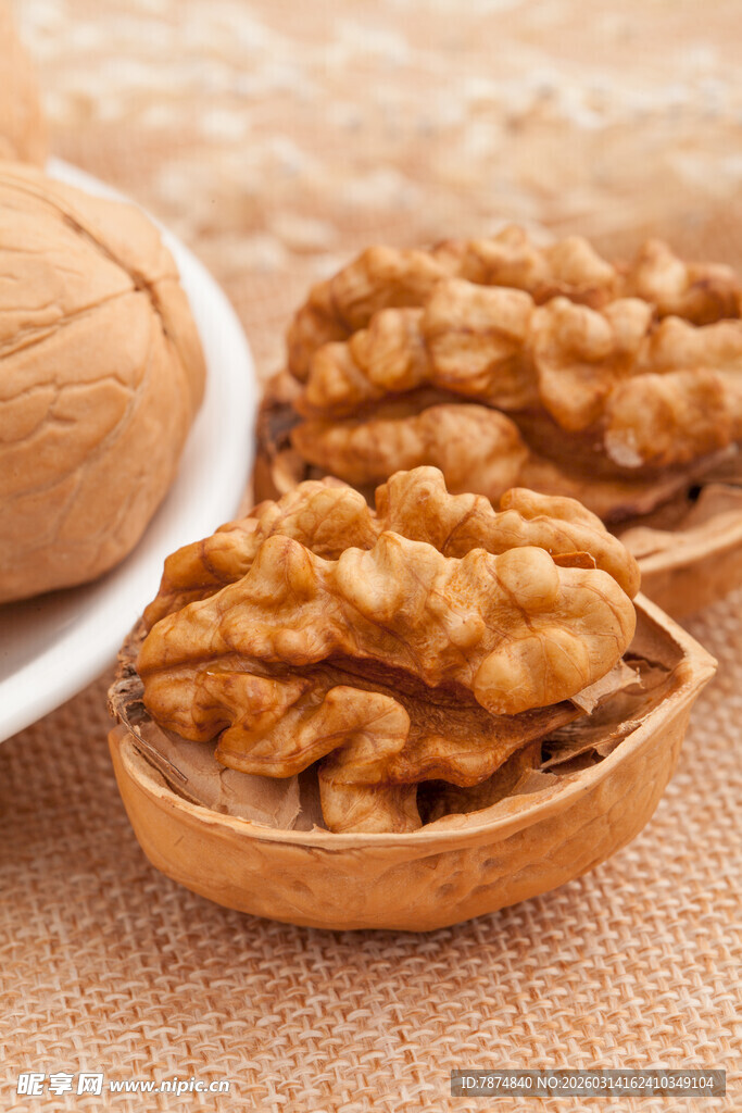 美味核桃 饱满诱人