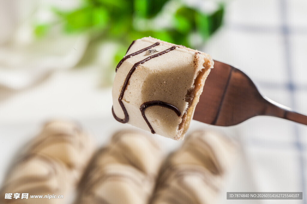 巧克力淋面美味糕点