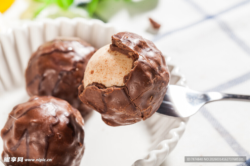 美味巧克力球诱人呈现
