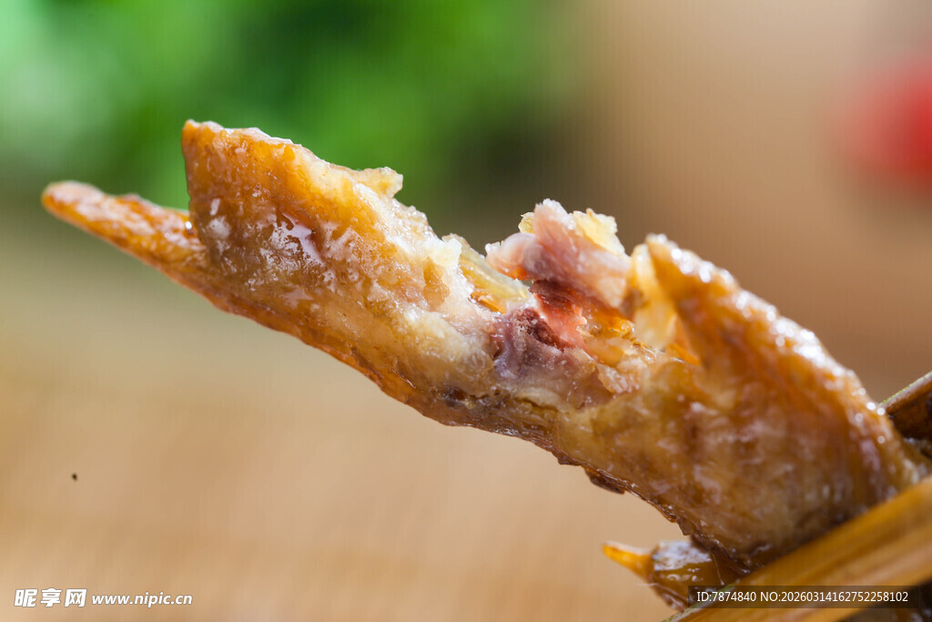 美味卤鸭爪特写