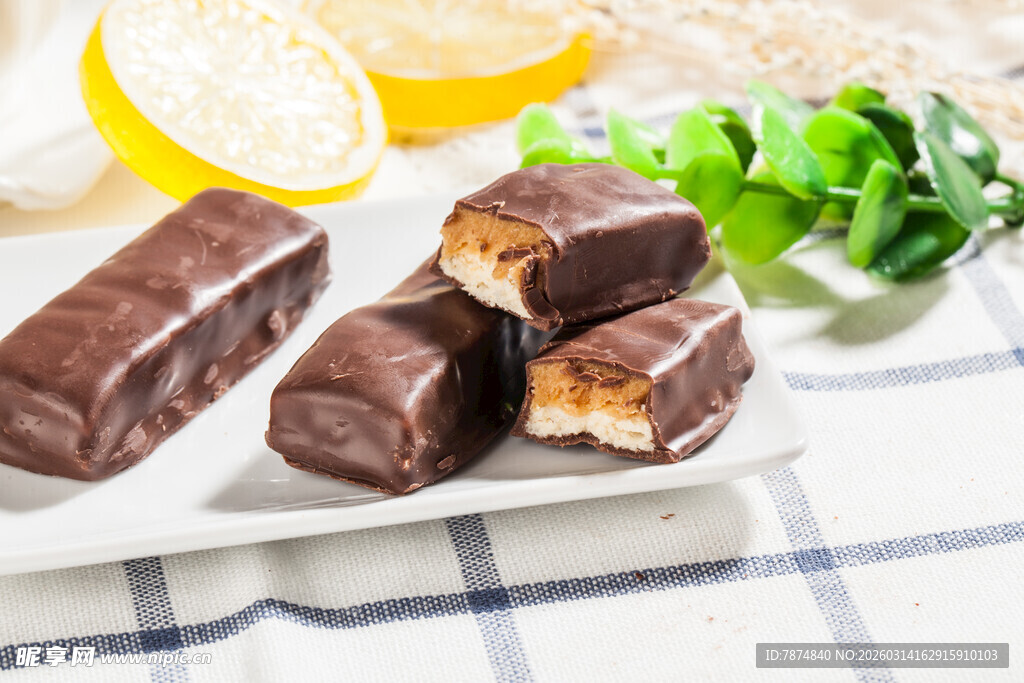 美味夹心巧克力能量棒