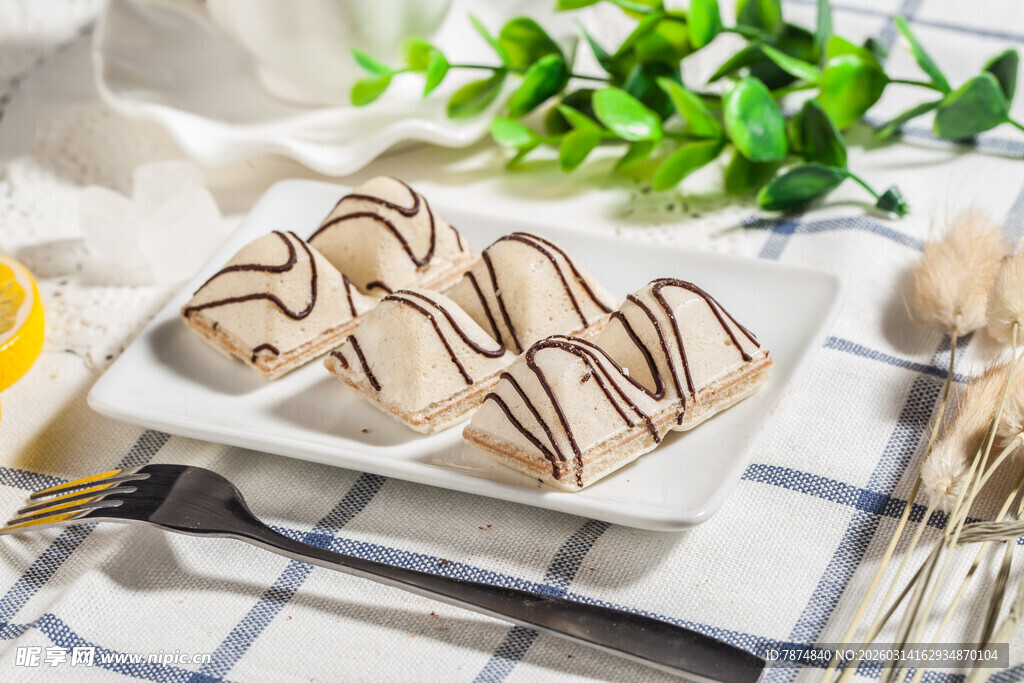 美味巧克力花纹糕点