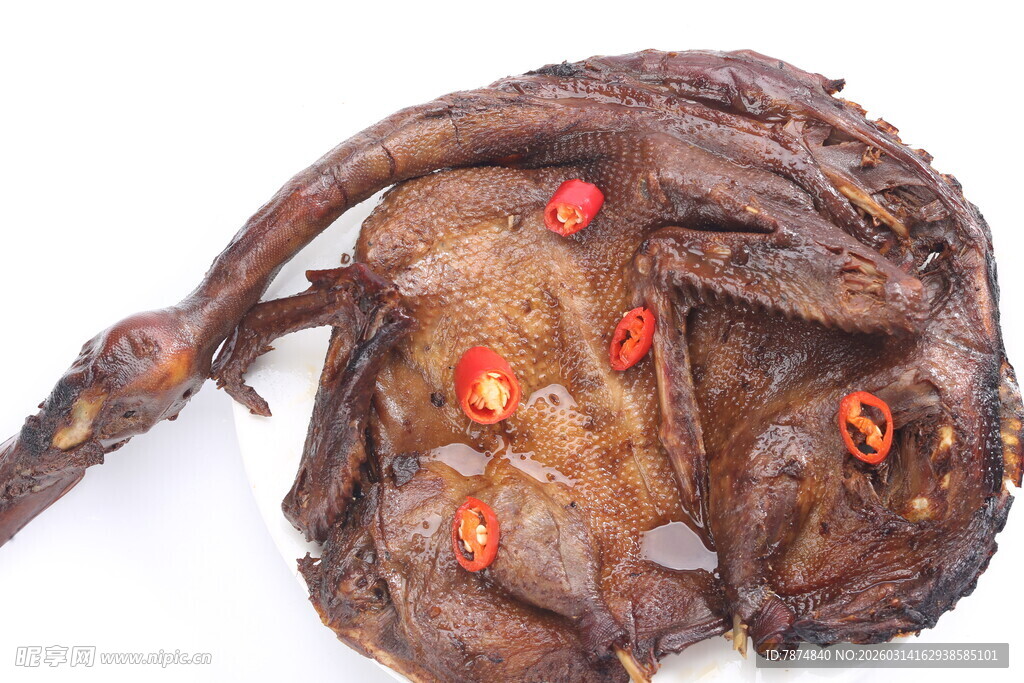 卤制猪头 点缀鲜红辣椒