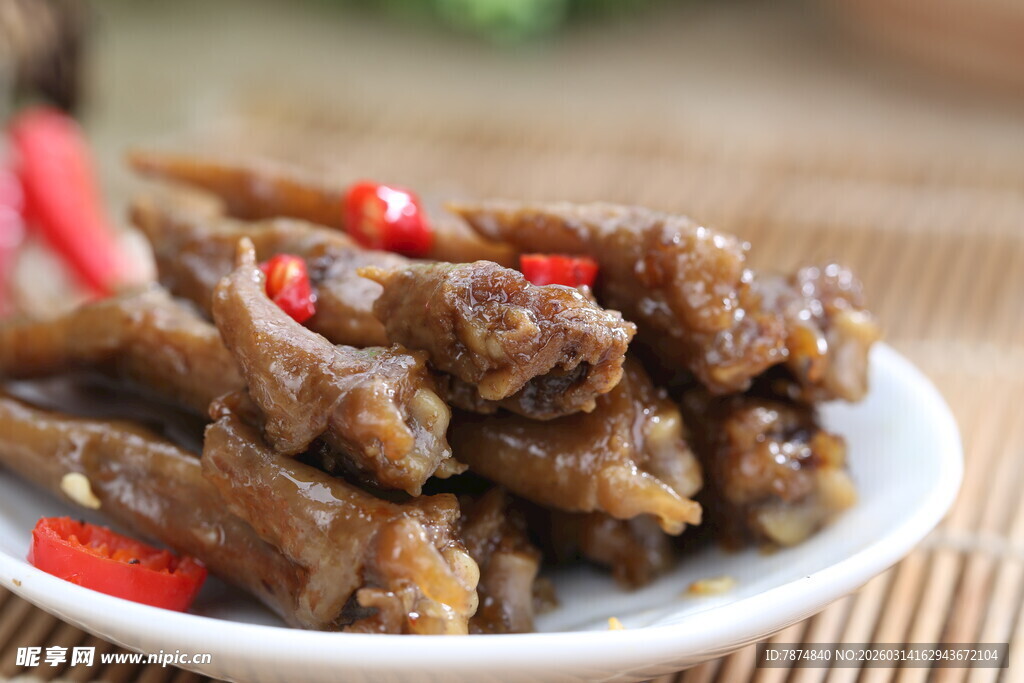 香辣美味凤爪一盘