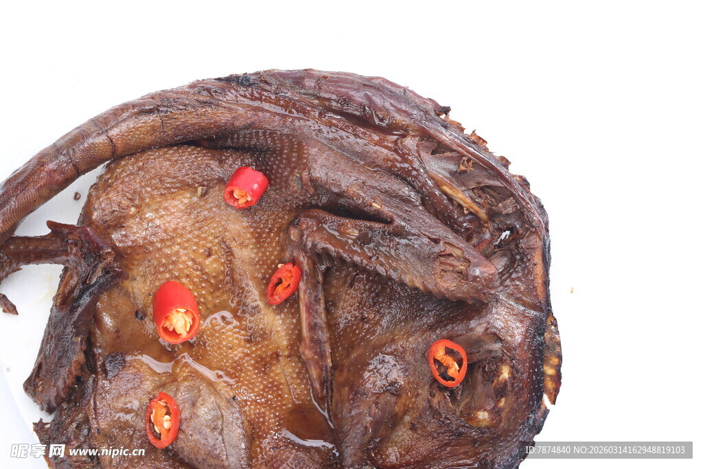 卤制全鸡 点缀红椒