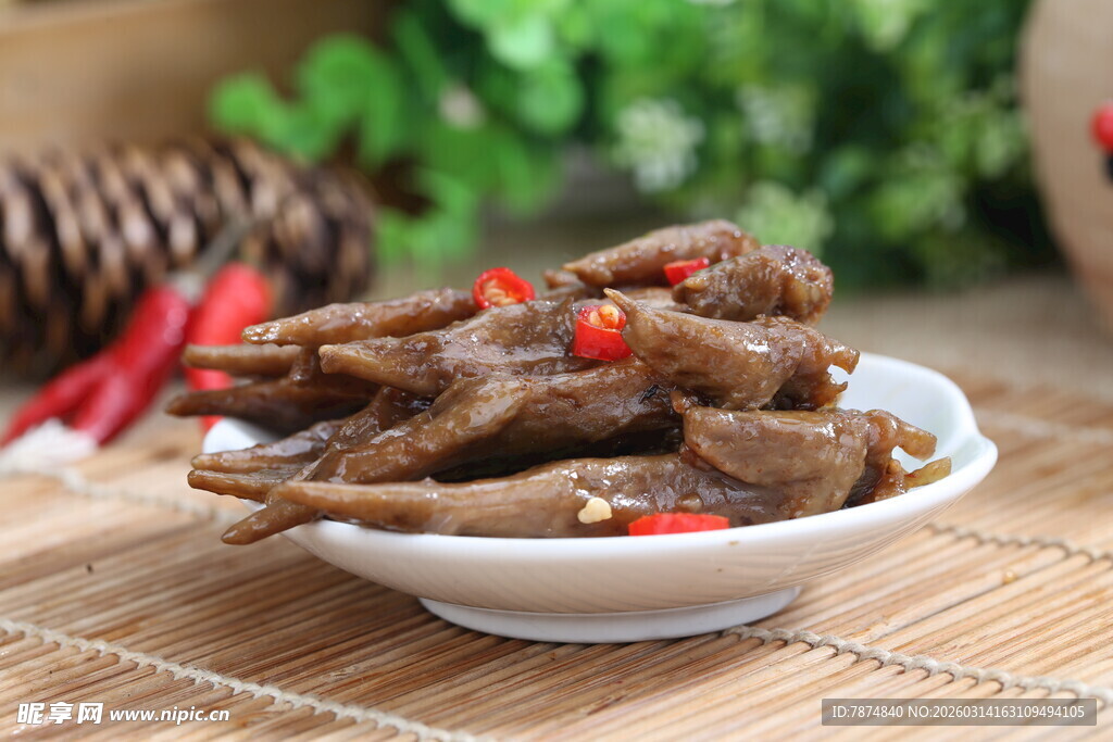 香辣鸭舌 舌尖上的美味