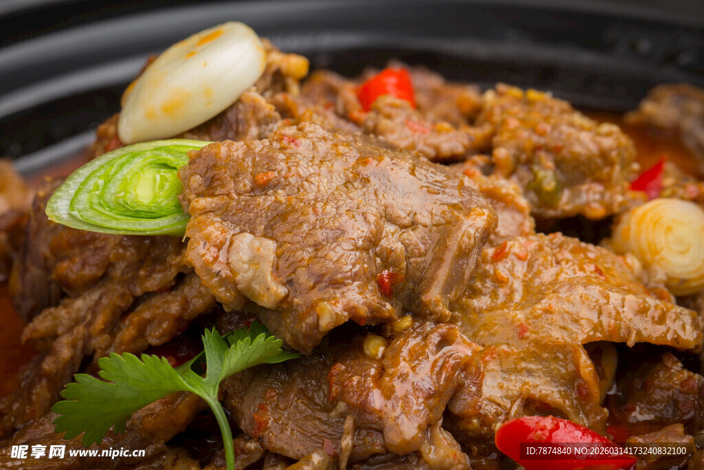 香辣可口牛肉煲