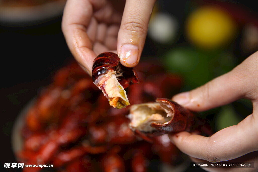 剥开的美味小龙虾