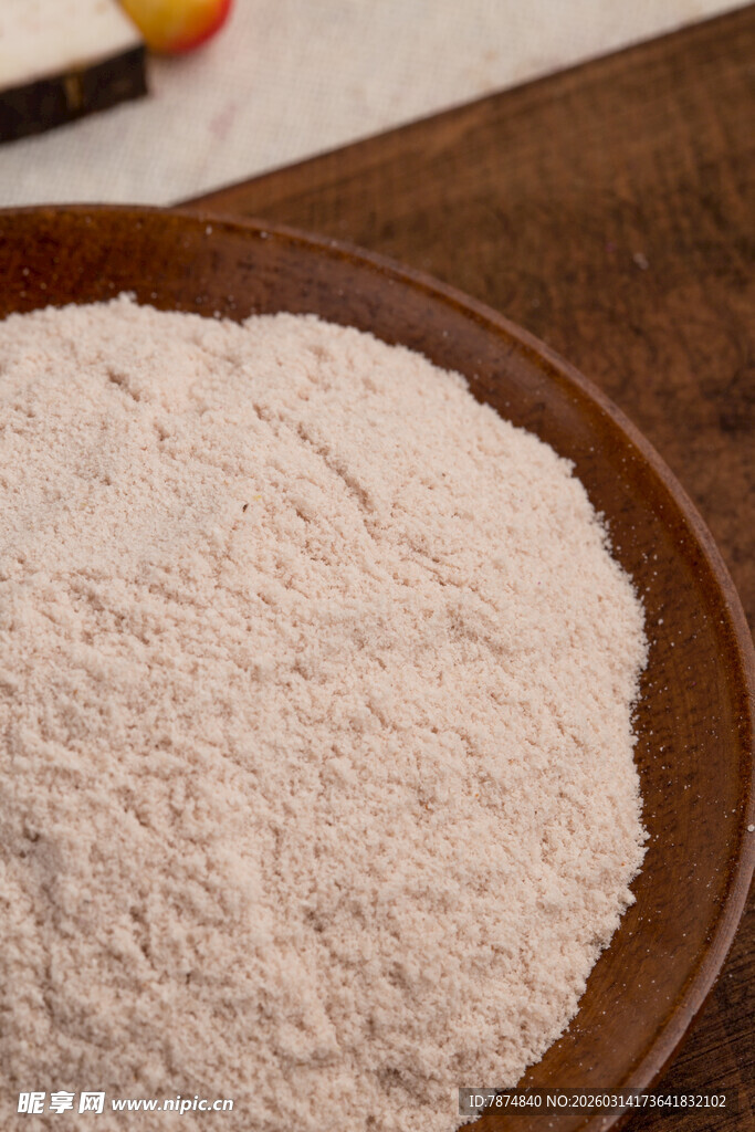 一碗细腻的面粉