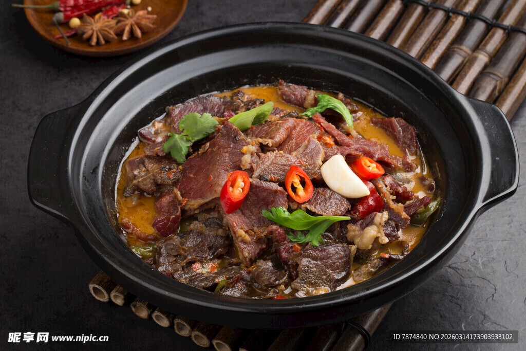 美味牛肉煲 鲜香诱人