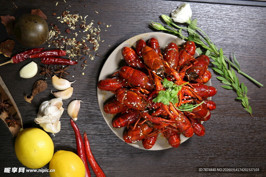 美味小龙虾摆盘展示