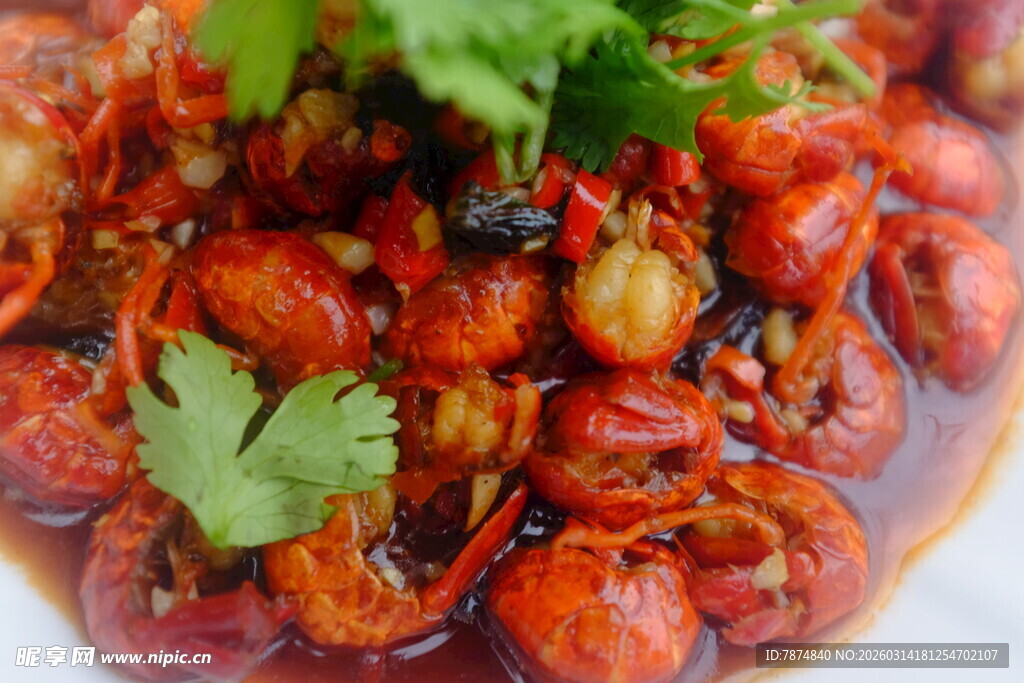 美味香辣小龙虾一盘